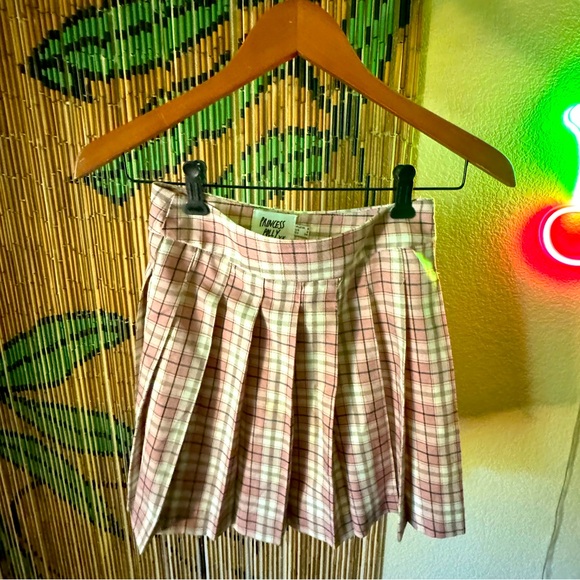 Pink High Waisted Plaid Skirt - Picture 2 of 5